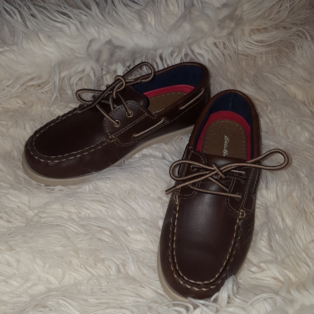NWOT Eddie Bauer boys shoes sz1